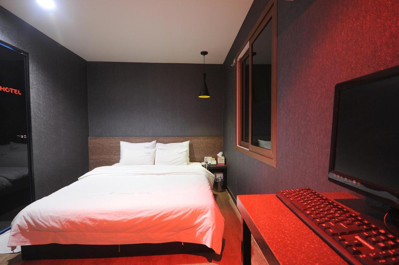 Vitamin Hotel Busan Exterior foto